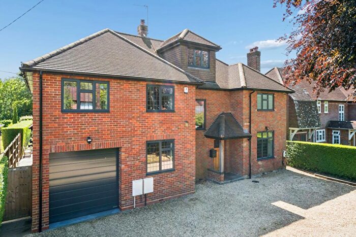 6 Bedroom Detached House For Sale In Longfield Drive, Amersham, HP6