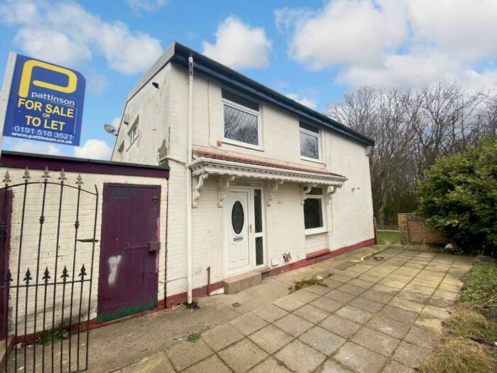 3 Bedroom Semi-Detached House To Rent In Braithwaite Road, Peterlee, Durham, SR8