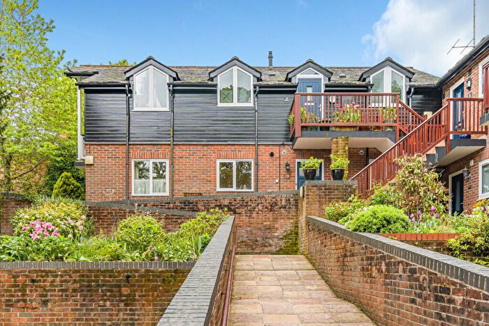 2 Bedroom Apartment For Sale In The Old Forge, Streatley, Reading, Berkshire, RG8