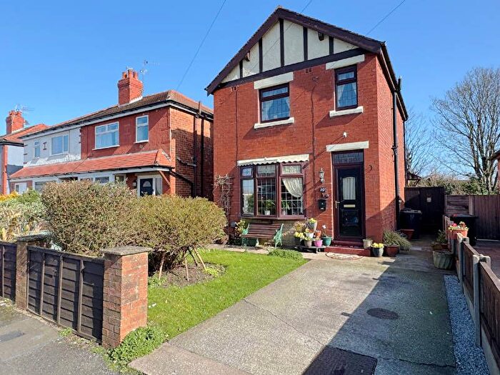 2 Bedroom Detached House For Sale In Lancaster Avenue, Thornton-Cleveleys, FY5