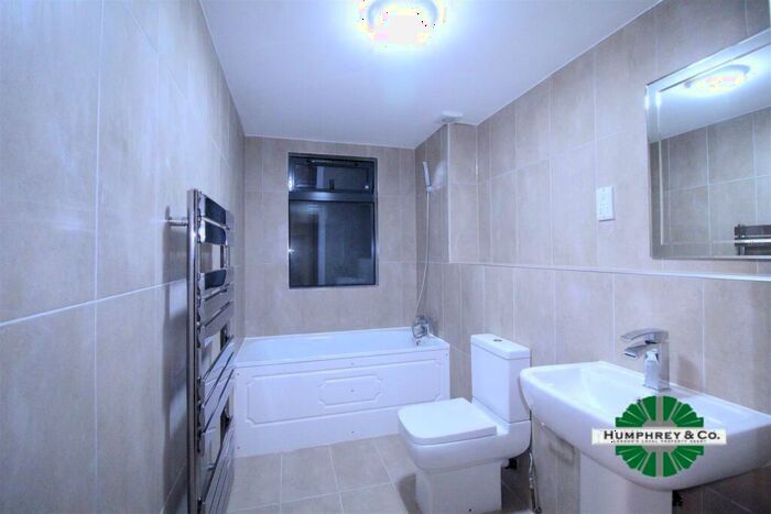 1 Bedroom Flat To Rent In High Road, Ilford, IG1
