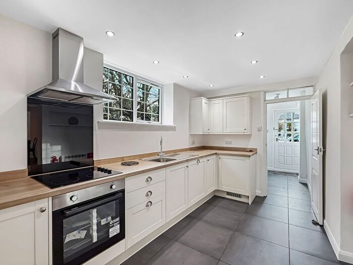 3 Bedroom Cottage To Rent In Fore Street, St. Teath, PL30