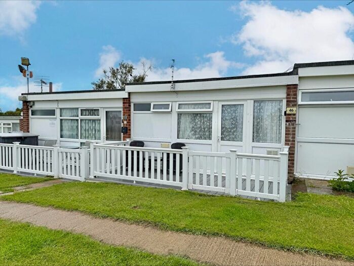 2 Bedroom Chalet For Sale In Belle Aire, Hemsby, Great Yarmouth, NR29