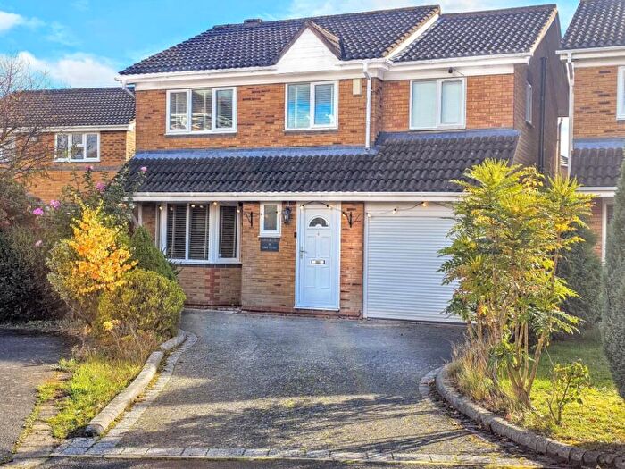 4 Bedroom Detached House For Sale In Lime Close, Hollywood, Birmingham, B47
