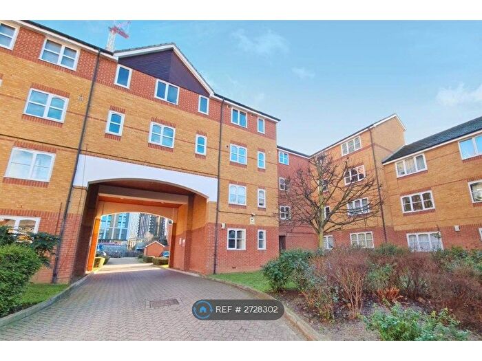 1 Bedroom Flat To Rent In Century House, London, SE8