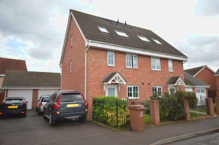 3 Bedroom Property To Rent In Rochester Road, Corby, NN18