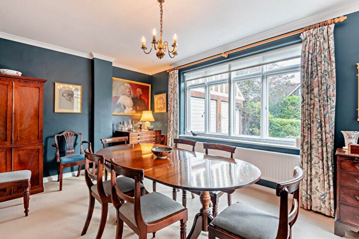 5 Bedroom Detached House For Sale In Oakhill Road, Sevenoaks, Kent, TN13