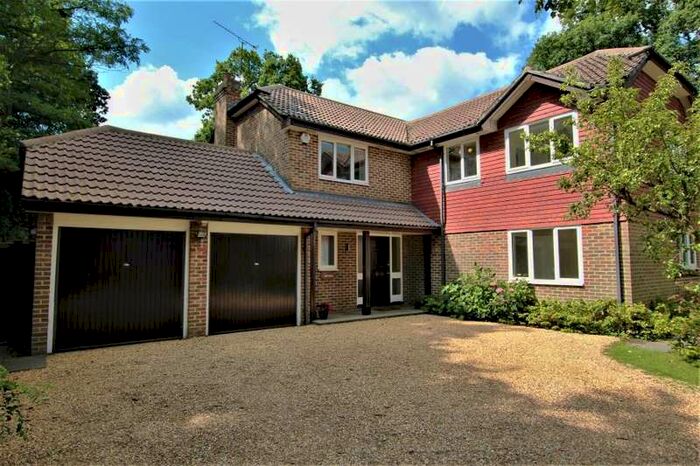 5 Bedroom Detached House To Rent In Pyrford, GU22