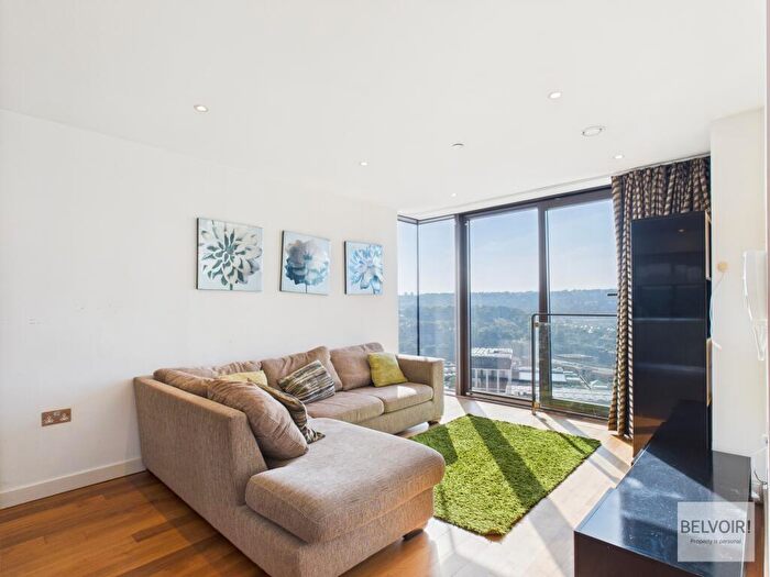 2 Bedroom Apartment To Rent In St Paul's Square, City Centre, Sheffield, S1