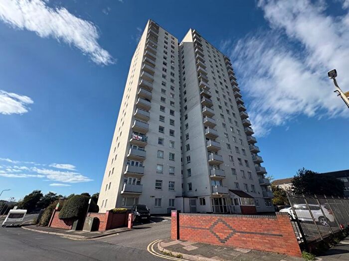 2 Bedroom Flat To Rent In St Cecilias, Okement Drive, Wolverhampton, WV11