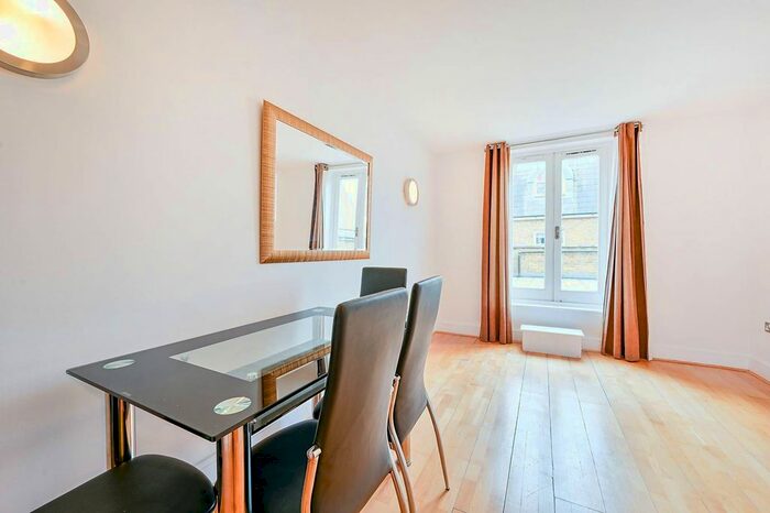 2 Bedroom Flat To Rent In Chiswick High Road, Chiswick, London, W4