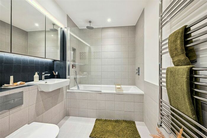 1 Bedroom Flat To Rent In Uncle Colindale, Aerial Square, London, NW9