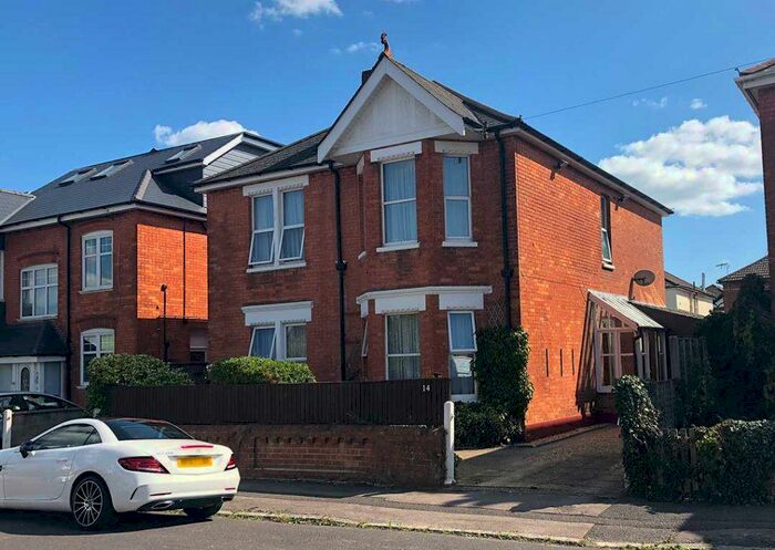 6 Bedroom Detached House To Rent In Bournemouth, BH3