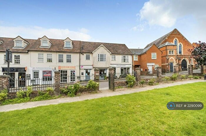 1 Bedroom Flat To Rent In New Town Road, Bishop's Stortford, CM23