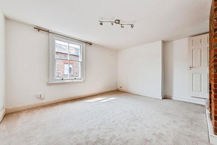 2 Bedroom Flat To Rent In St. Marys Street, Wallingford, OX10