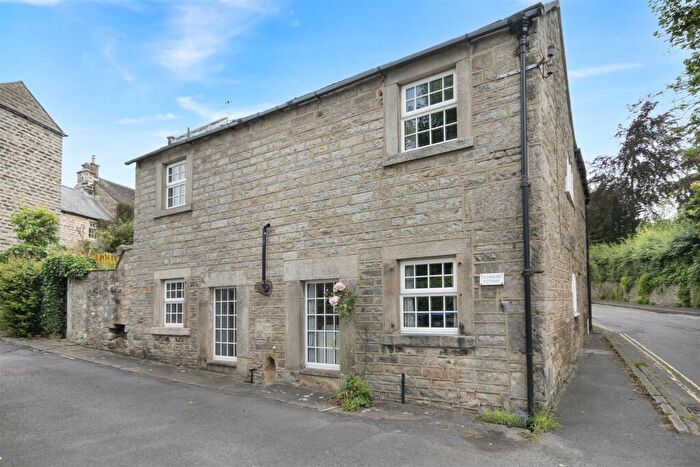 3 Bedroom Cottage For Sale In School Lane, Baslow, Bakewell, DE45
