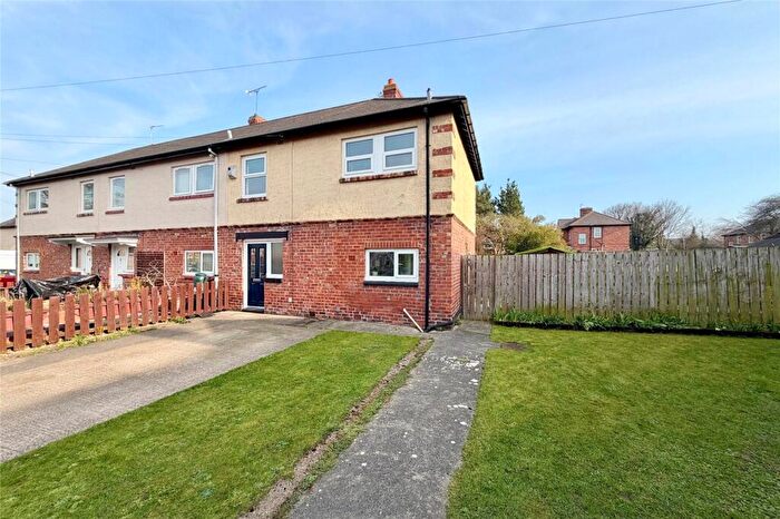 3 Bedroom End Of Terrace House For Sale In Sycamore Avenue, Whitley Bay, NE25