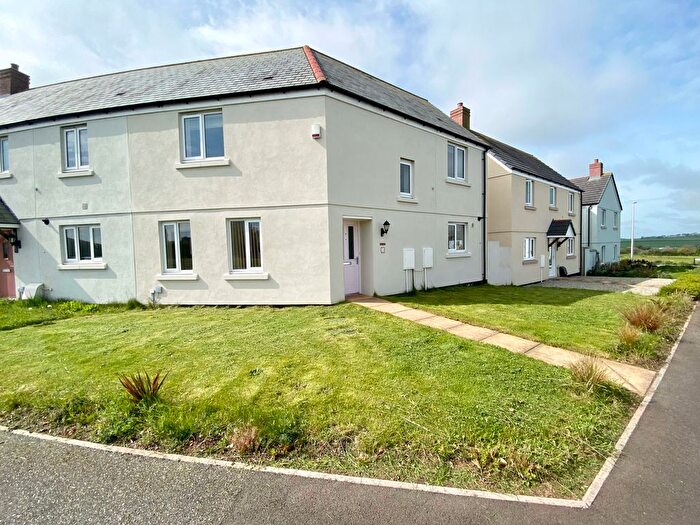 4 Bedroom Semi-Detached House To Rent In Fulford Gardens, North Tawton, Devon, EX20