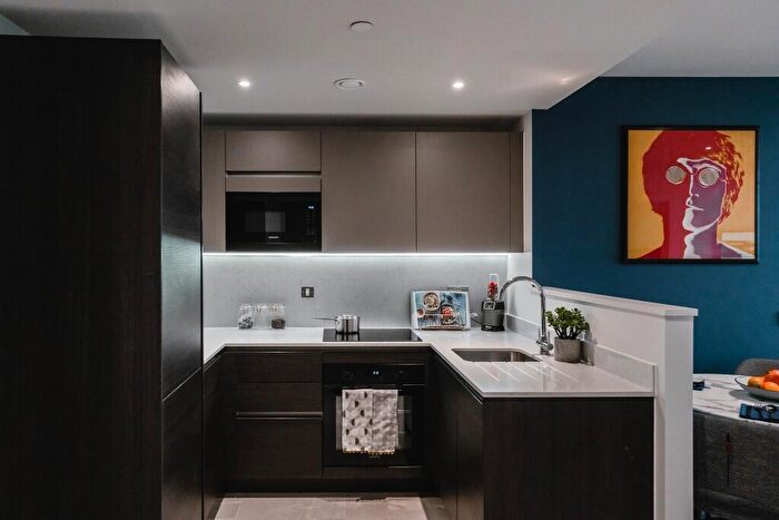 2 Bedroom Apartment To Rent In William Jessop Way, Liverpool, Merseyside, L3