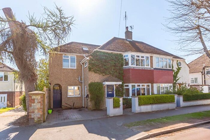 4 Bedroom Semi-Detached House For Sale In Rothschild Road, Leighton Buzzard, LU7
