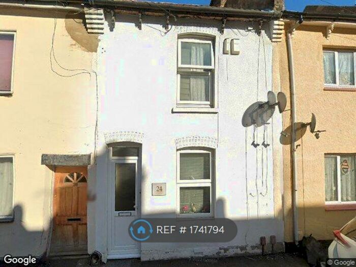 2 Bedroom Terraced House To Rent In Ernest Road, Chatham, ME4
