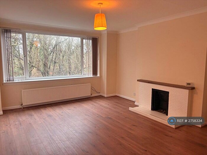 3 Bedroom Flat To Rent In Glenside Crescent, West Kilbride, KA23