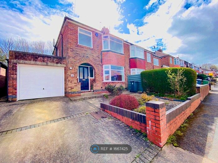 4 Bedroom Semi-Detached House To Rent In Newland Park Drive, York, YO10