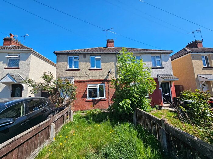 3 Bedroom Semi-Detached House To Rent In The Chantries, Coventry, CV1