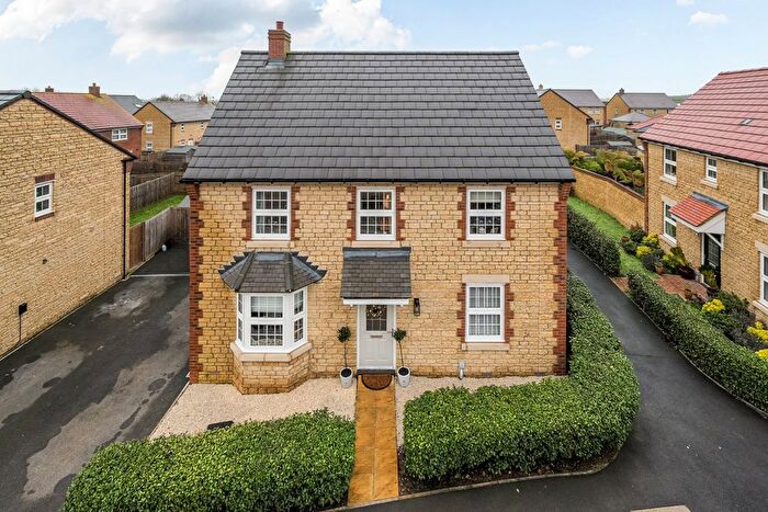 4 Bedroom Detached House For Sale In The Dyggel, Stanford In The Vale, Oxon, SN7