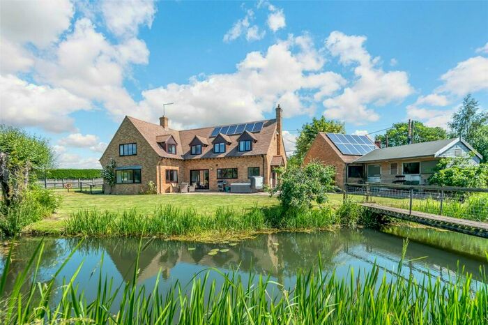 6 Bedroom Detached House For Sale In Mill Lane, Caldecott, Market Harborough, Rutland, LE16