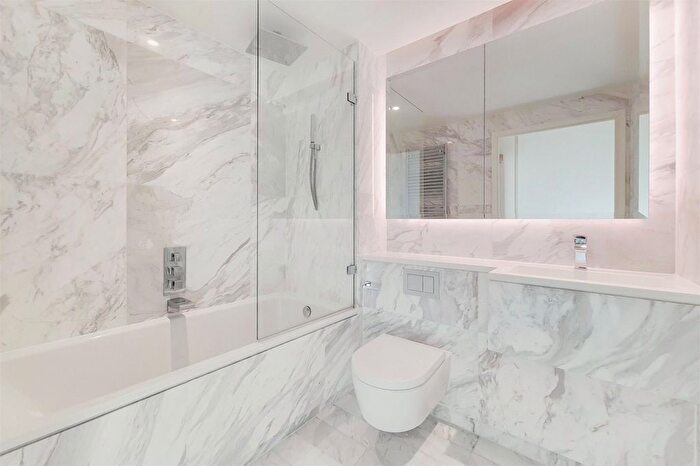 2 Bedroom Flat To Rent In Bondway, London, SW8