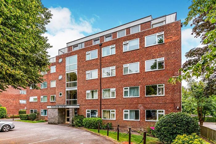 2 Bedroom Flat To Rent In Winn Road, Southampton, SO17