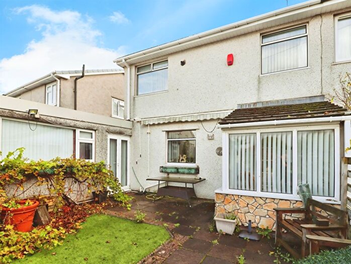 3 Bedroom Semi-Detached House For Sale In Colwinstone Close, Cardiff, CF14