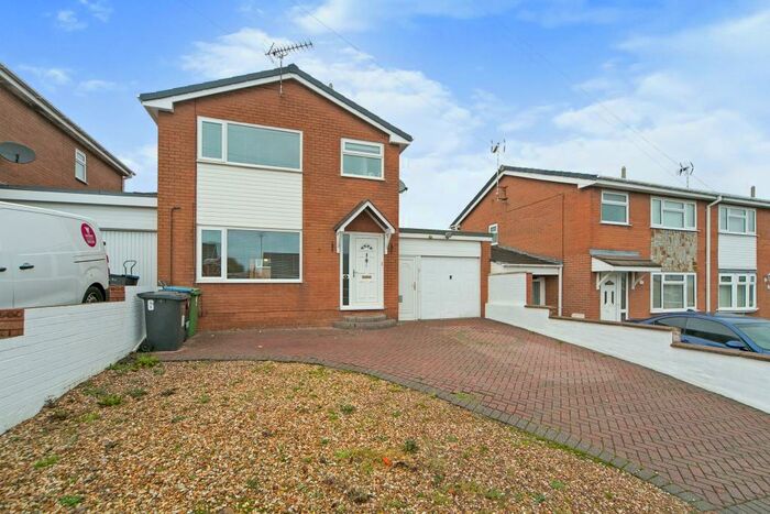 3 Bedroom Detached House For Sale In Brynhyfryd, Johnstown, Wrexham, LL14