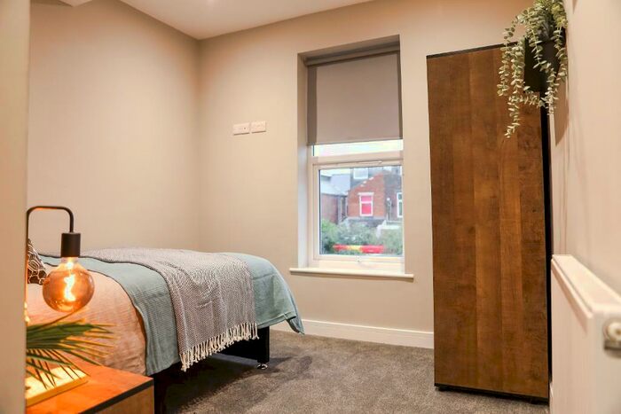 1 Bedroom House Of Multiple Occupation To Rent In Paddington Road, Portsmouth, PO2