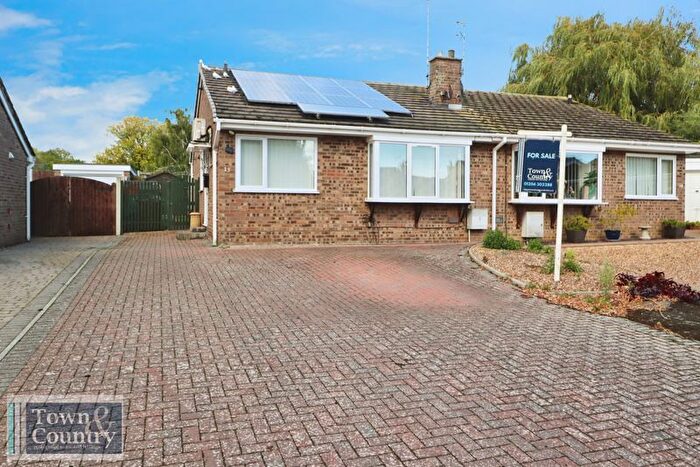 2 Bedroom Bungalow For Sale In Marsh Way, Brightlingsea, CO7