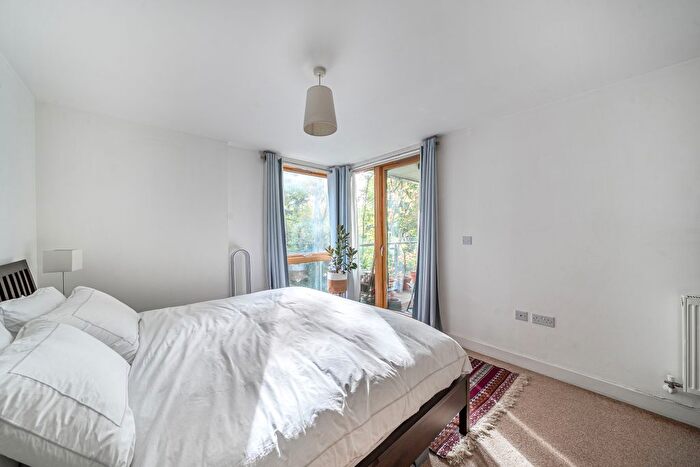 2 Bedroom Flat To Rent In Hornsey Lane, London, N6