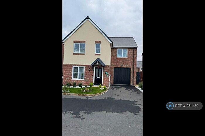 4 Bedroom Detached House To Rent In Lynchets Road, Luton, LU2