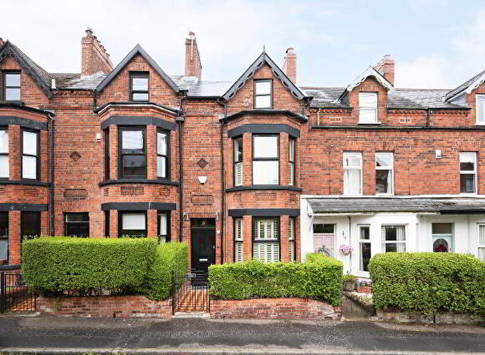 4 Bedroom Mid Terraced House For Sale In Oakland Avenue, Belfast, BT4