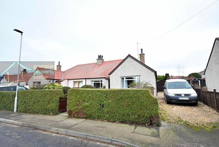 3 Bedroom Semi-Detached Bungalow For Sale In Robertson Road, Lhanbryde, Elgin, Morayshire, IV30