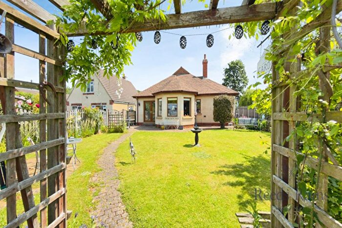 3 Bedroom Bungalow For Sale In Lodge Lane, Gowdall, Goole, East Riding Of Yorkshi, DN14