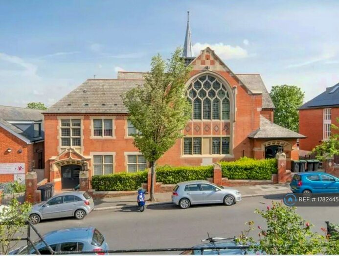 2 Bedroom Flat To Rent In The Chantry, London, N22