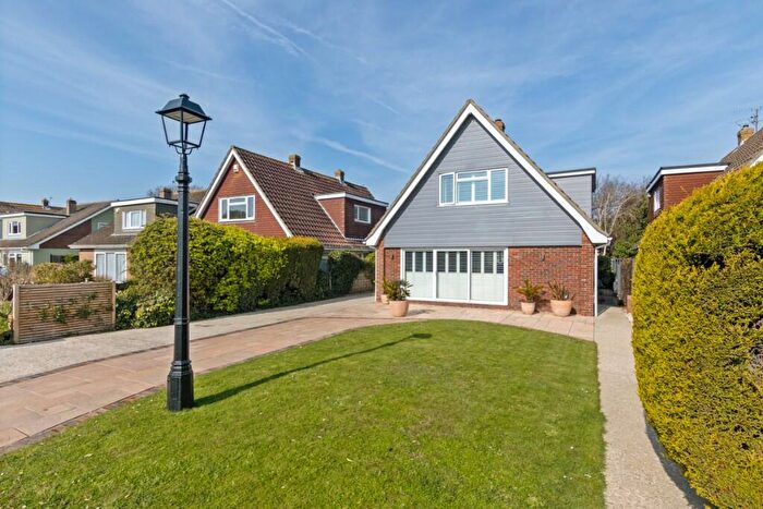 4 Bedroom Detached House For Sale In Regis Avenue, Aldwick Bay Estate, Aldwick, Bognor Regis, West Sussex, PO21