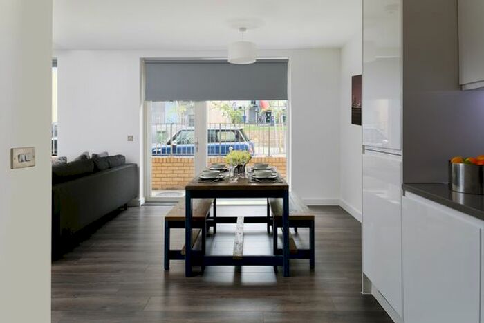 2 Bedroom Flat To Rent In Batavia Road, London, SE14