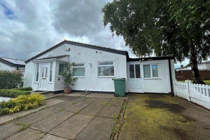 3 Bedroom Bungalow To Rent In Hesketh Road, Liverpool, L24