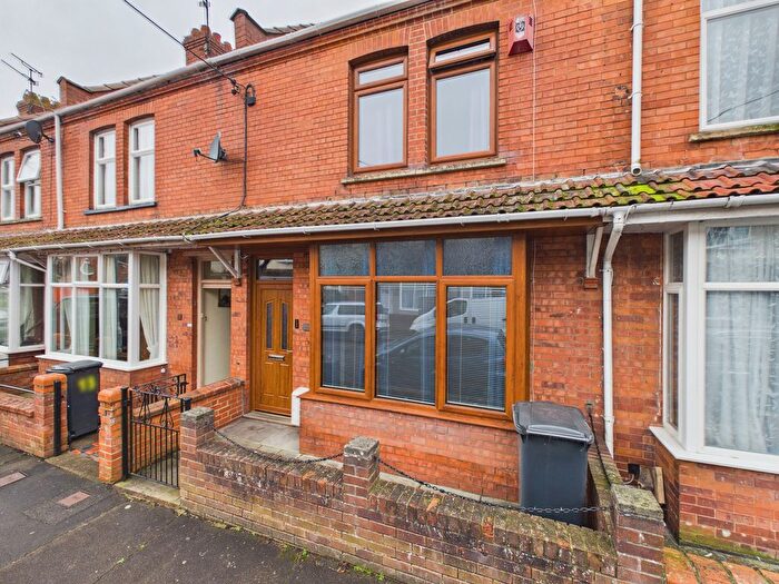 4 Bedroom Terraced House For Sale In Loxleigh Avenue, Bridgwater, TA6