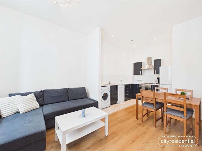 1 Bedroom Apartment For Sale In Madison Square, Liverpool, L1