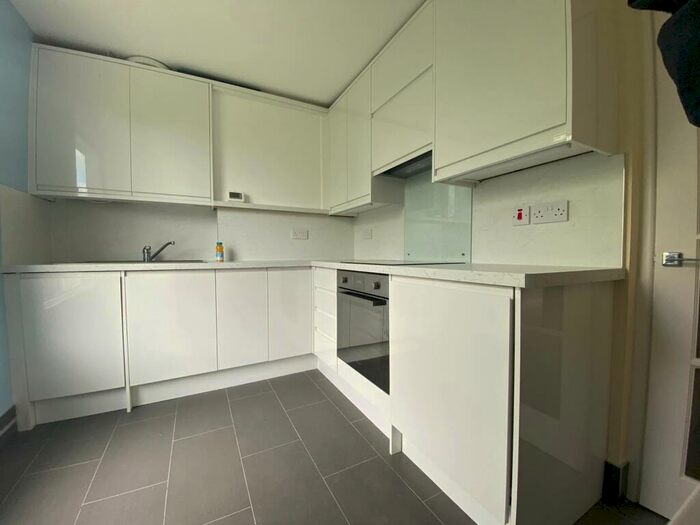 1 Bedroom Flat To Rent In Clyde Road, Croydon, CR0