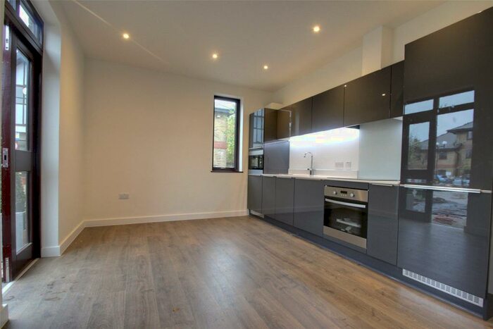 1 Bedroom Apartment To Rent In , KT16