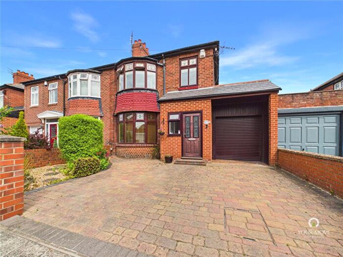 3 Bedroom Semi Detached House For Sale In Lilian Avenue, Wallsend, Tyne And Wear, NE28